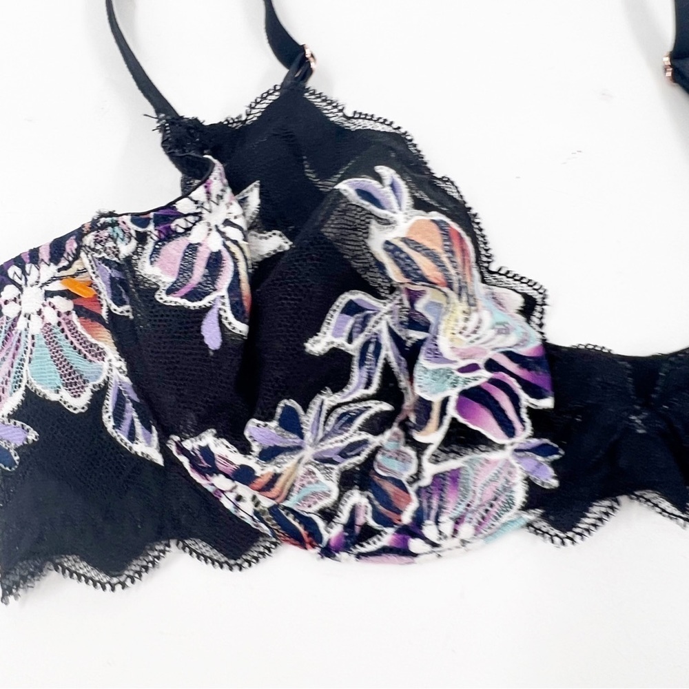 Savage X Fenty Women's Zig Zag Zen Unlined Lace Plunge Bra Floral Size X-Small — image 4 of 7